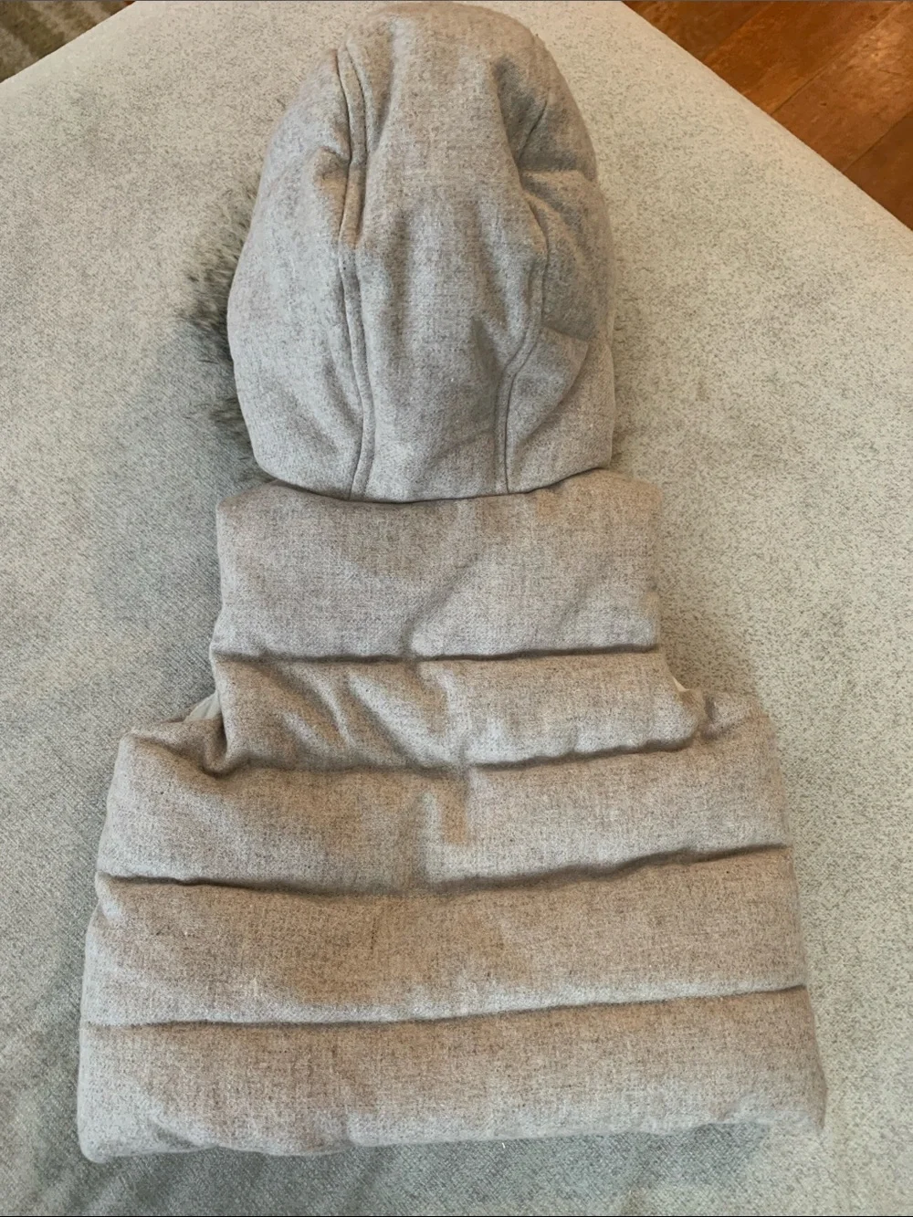 BabyGap 2T Quilted Hooded Puffer Vest with Faux Fur Trim - Light Beige